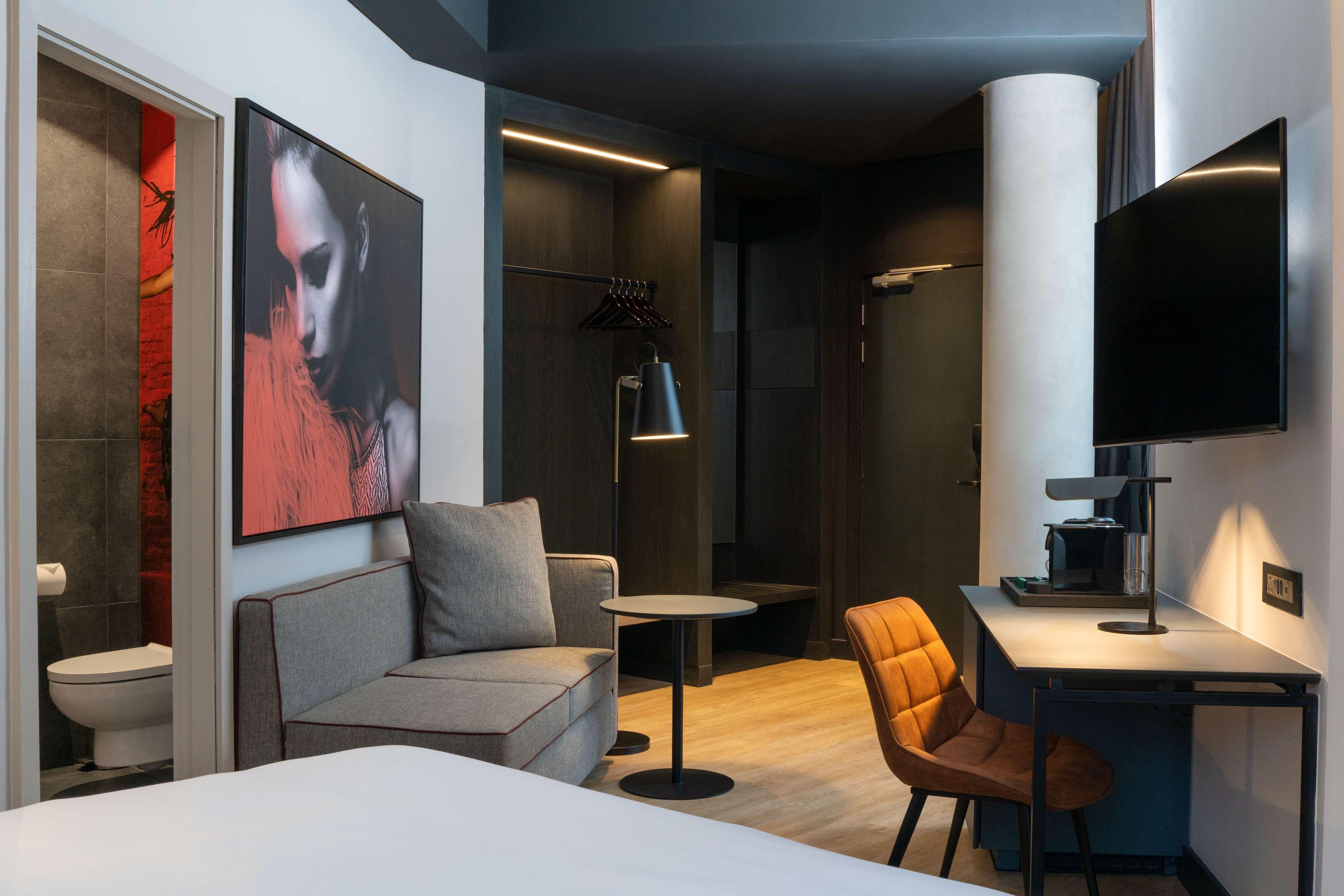 Radisson Red Hotel Johannesburg Rosebank Екстер'єр фото