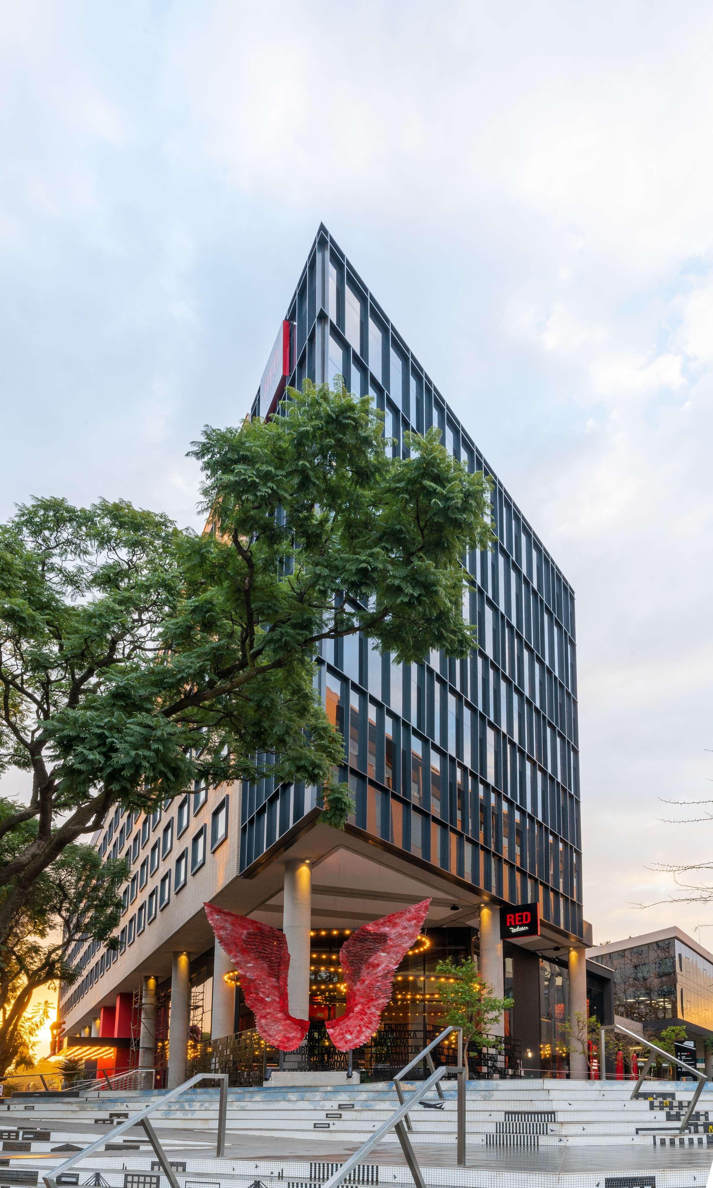 Radisson Red Hotel Johannesburg Rosebank Екстер'єр фото