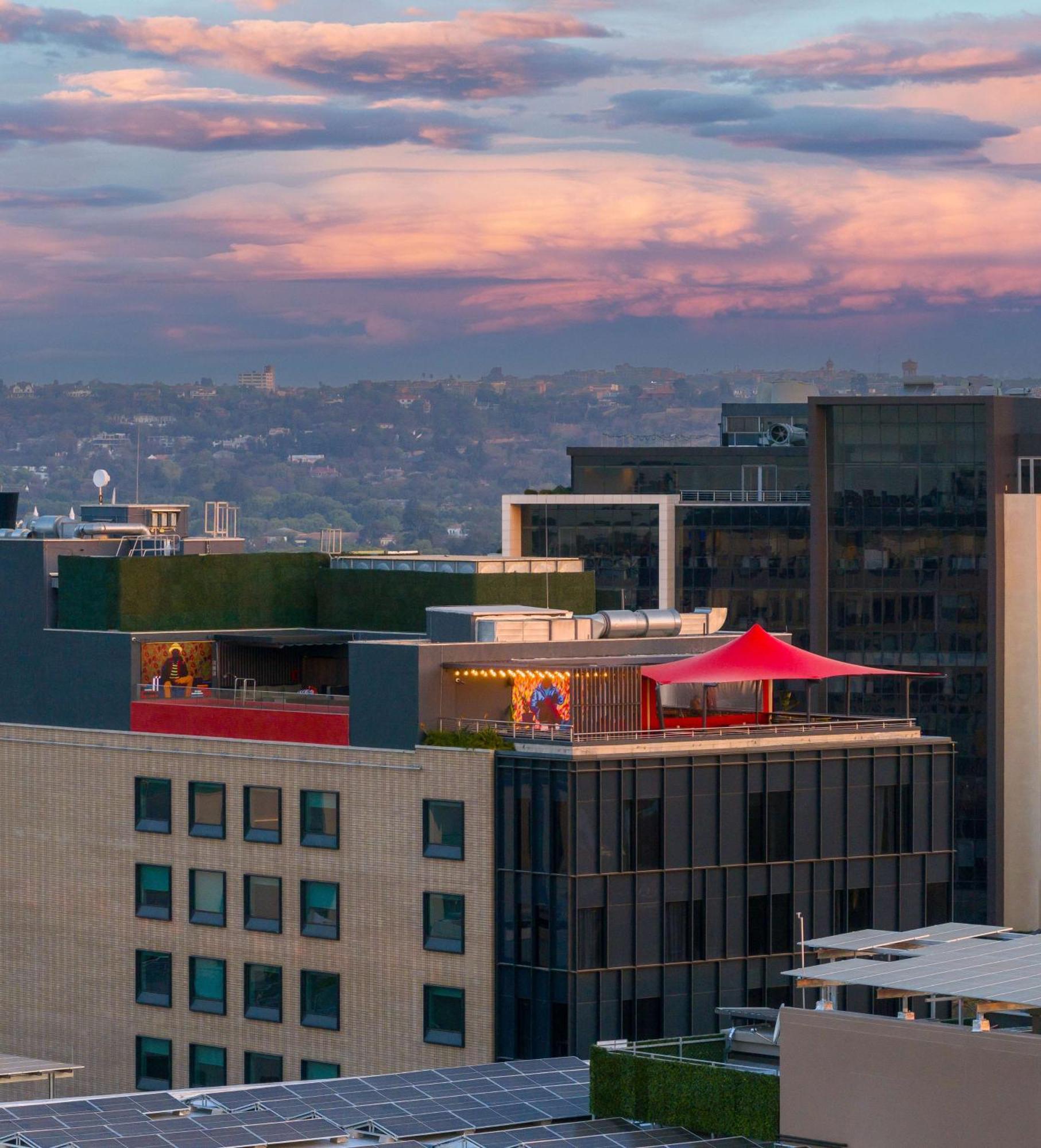 Radisson Red Hotel Johannesburg Rosebank Екстер'єр фото